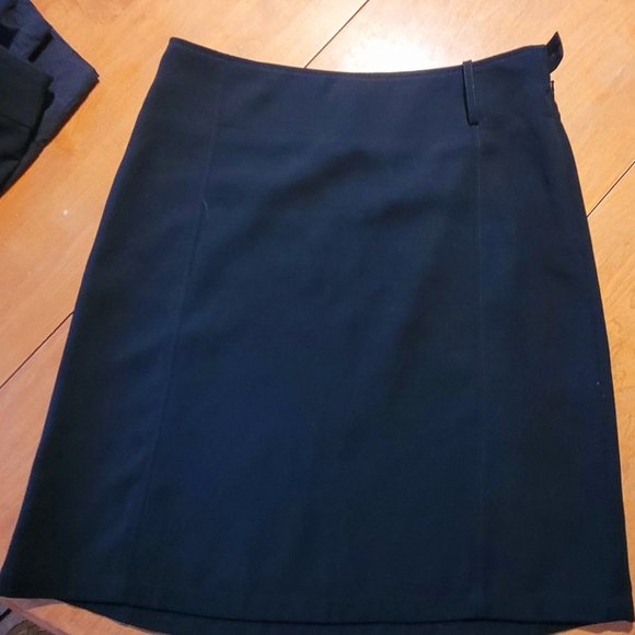 Mexx a line nylon black skirt size euron38, or about an 8. - Picture 4 of 7